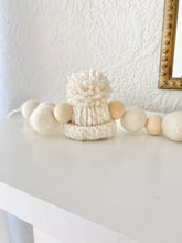 Load image into Gallery viewer, Pom Pom Hat Garland
