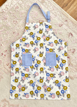 Load image into Gallery viewer, Wilderbloom Floral Apron
